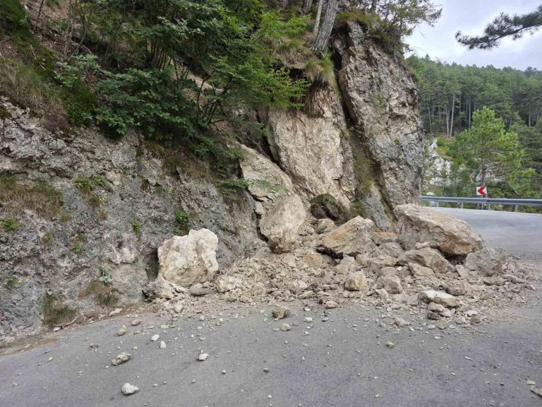 skala cesta.jpg