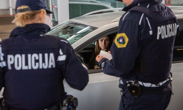 policija hrvaška.jpg