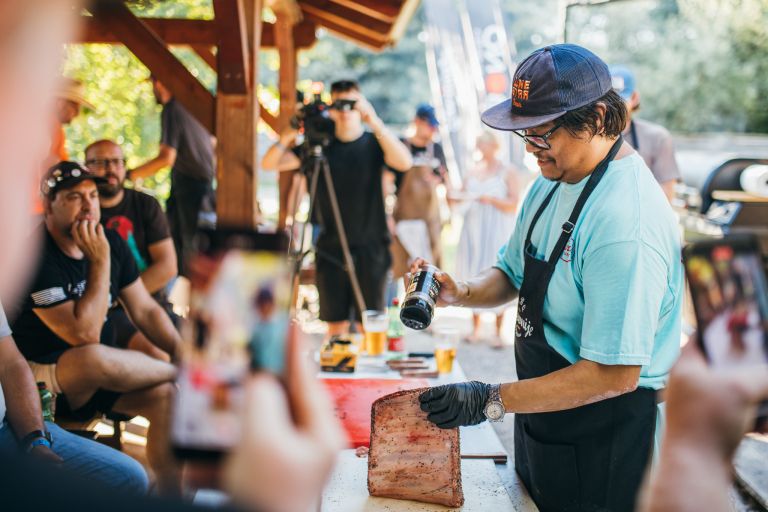 wild-west-fest-on-fire, bbq, gril-in-dim
