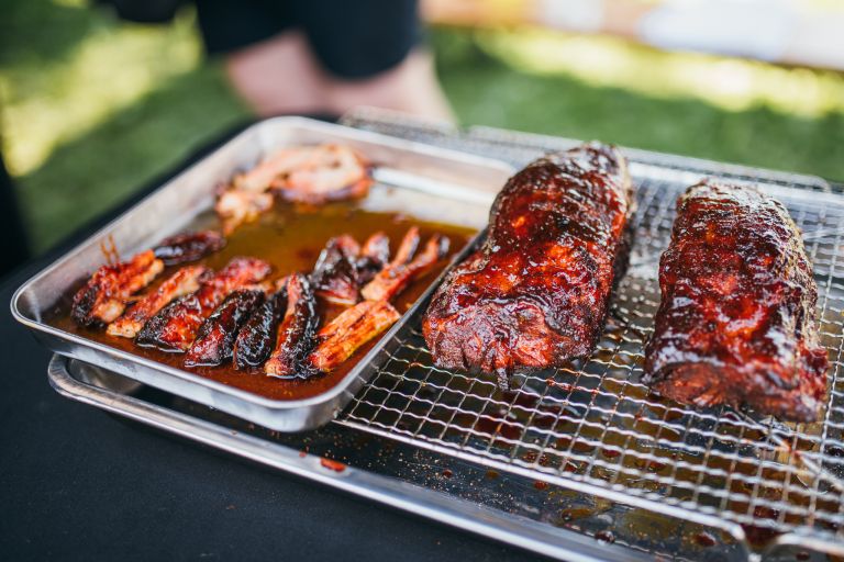 wild-west-fest-on-fire, bbq, gril-in-dim
