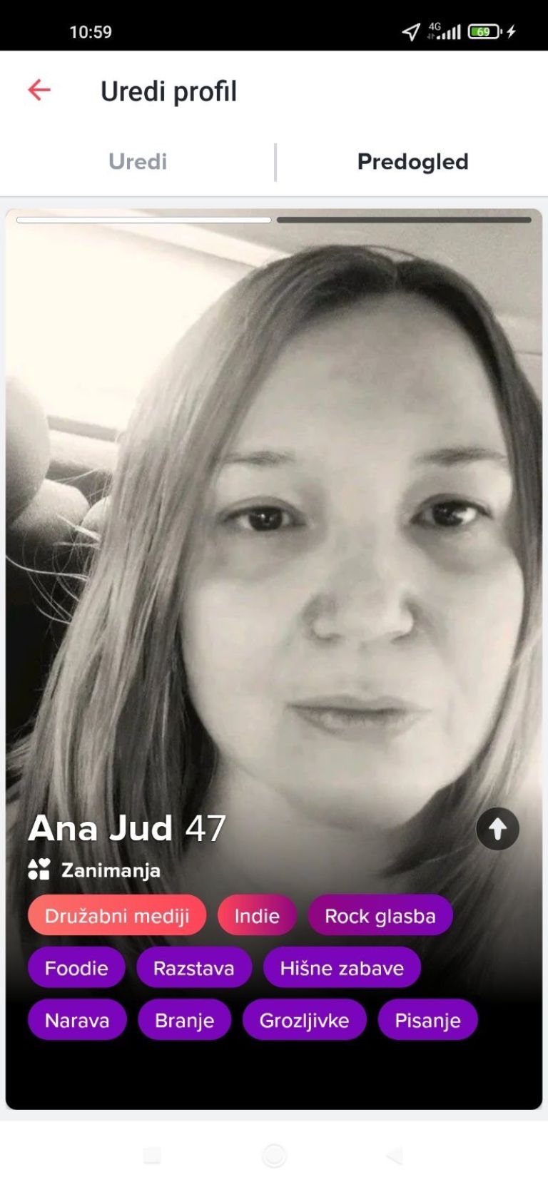 angela s tinderja.jpg