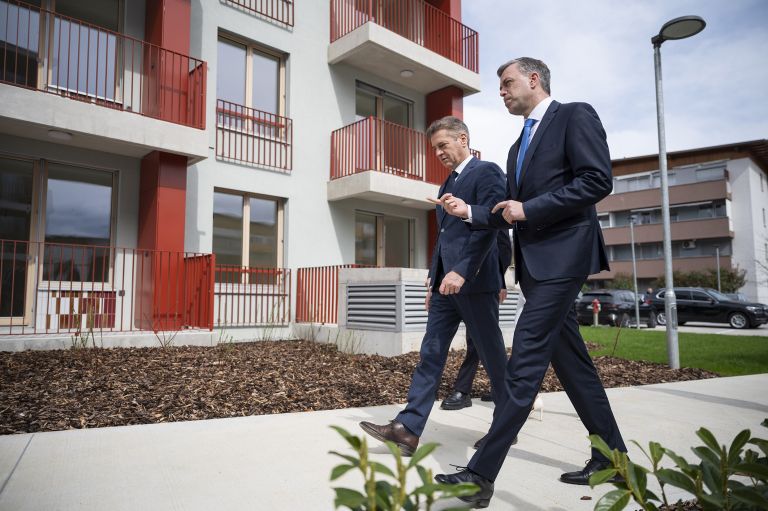 golob macedoni Bostjan Podlogar STA.jpg