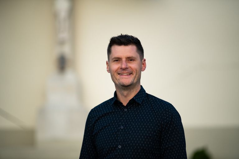 Diakon Matic Vidic bo vsak dan povedal zanimivosti iz življenja svetnika, po katerega imenu tisti da
