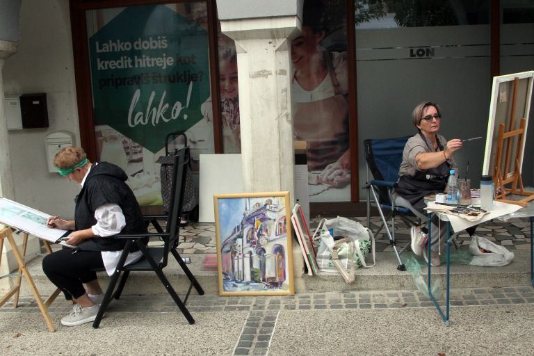 likovno-drustvo-mavrica, galerija-na-prostem