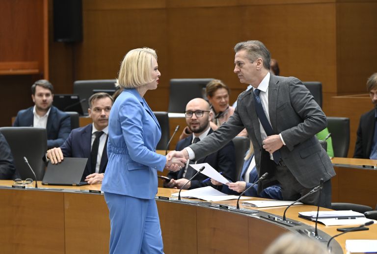 klakočar zupančič, robert golob