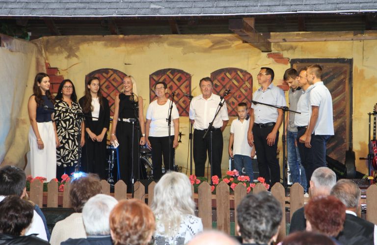 druzina-poje