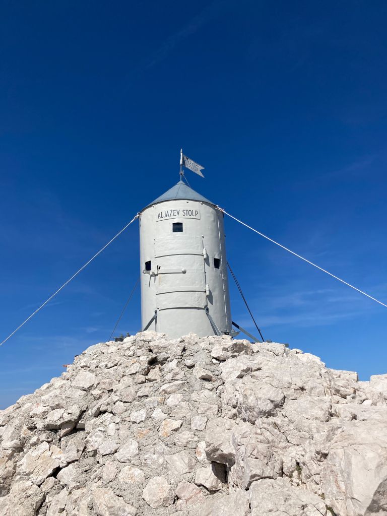 aljazev-stolp, triglav
