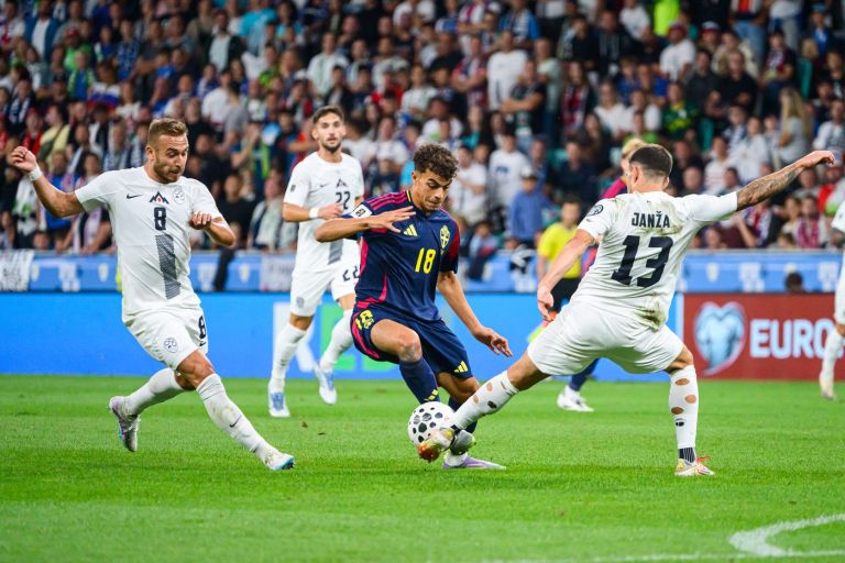 yasin ayari, sandi lovrič, slovenija-švedska.jpg