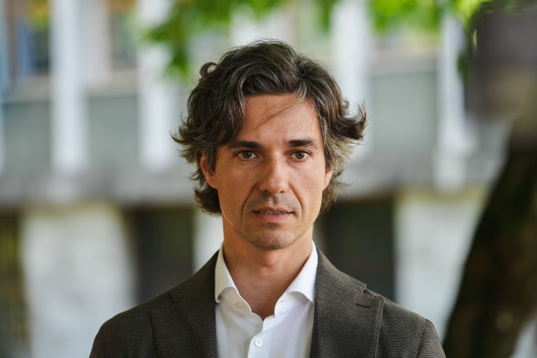 M5-luka mesec f-jure klobcar.jpg