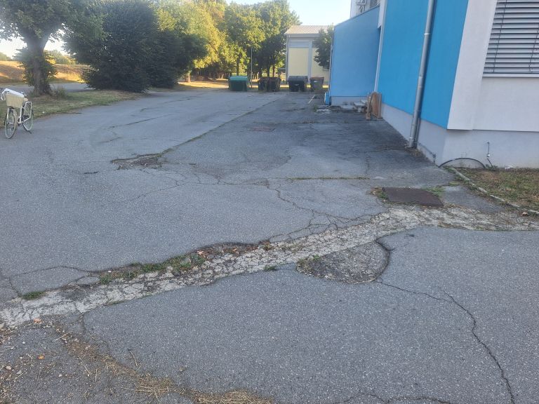 luknje-gimnazija