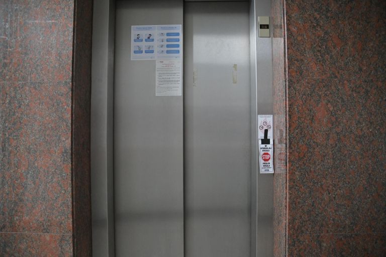 šavel-center, dvigalo, upravljalec-stavbe, komunala