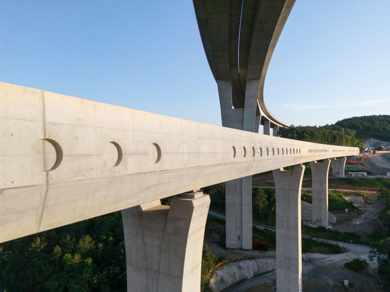 cementarna, alpacem, gospodarstvo, gradnja