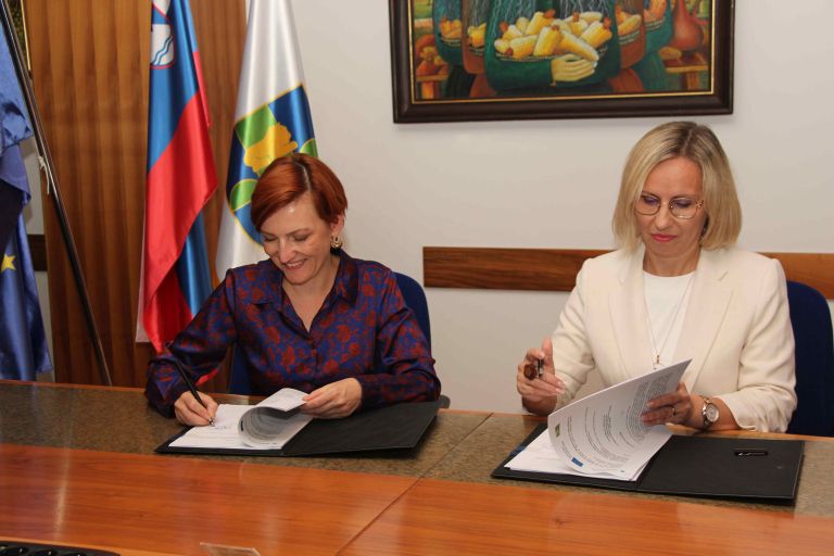 grmada-trebnje, mateja-pohve, asta-vrecko