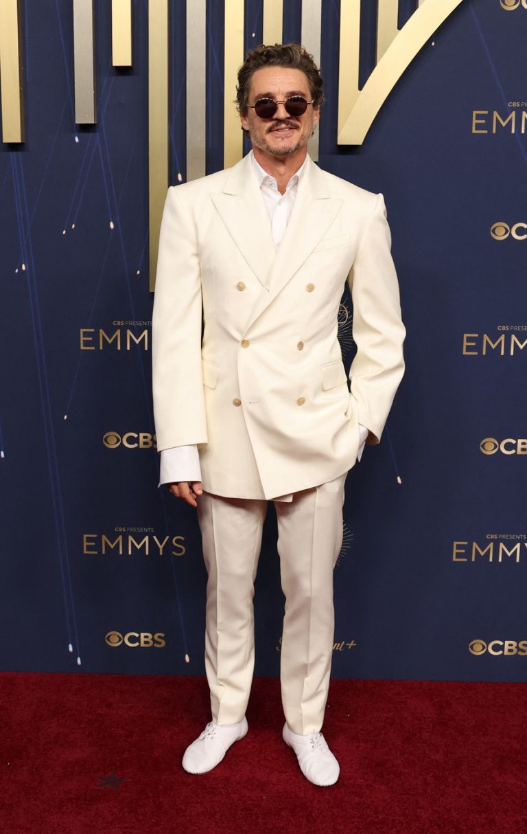 Pedro Pascal (2).jpg