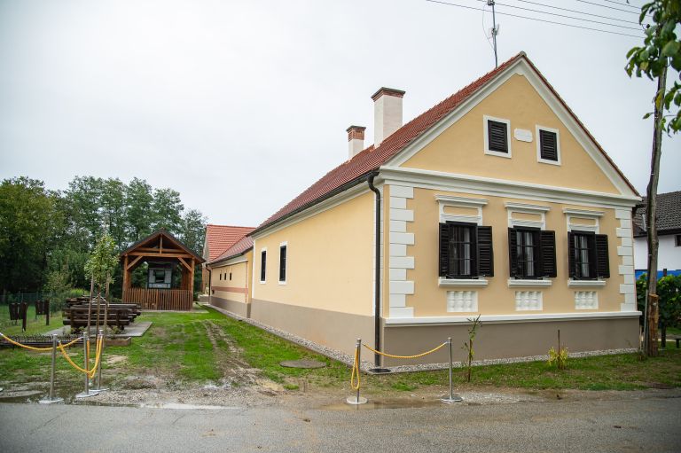 ritlopova-domačija-kobilje, revitalizacija