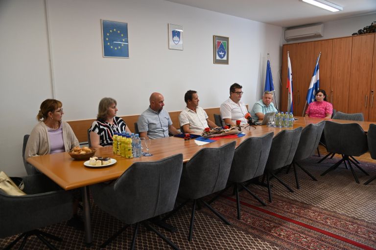 občina-kuzma, podpis-pogodb, vrtec-kuzma, gdo-gornja-radgona