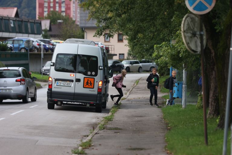 avtobusni-prevozi-otrok, avtobus, avtobusni-prevozi