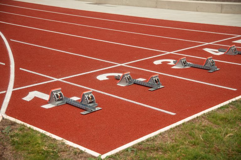 simbolična, atletska-steza, štart, start, tek, maraton, tekalna