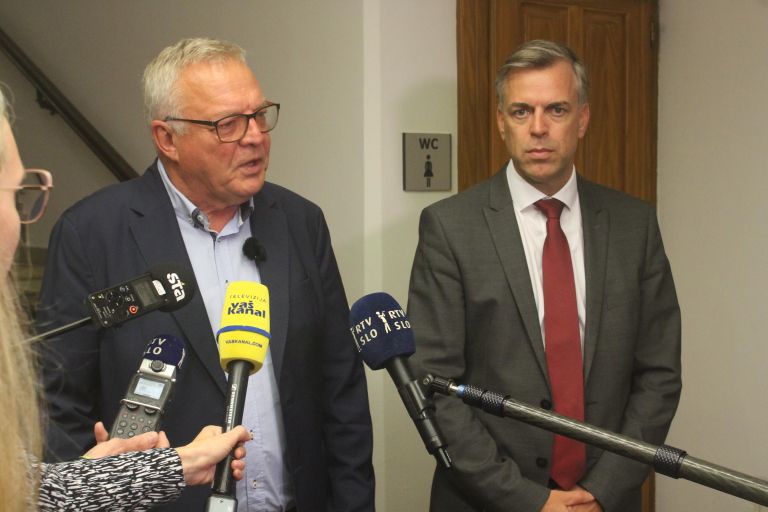 minister-joze-novak, obisk-v-novem-mestu