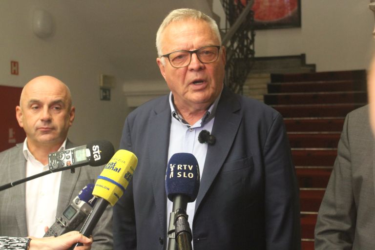 minister-joze-novak, obisk-v-novem-mestu