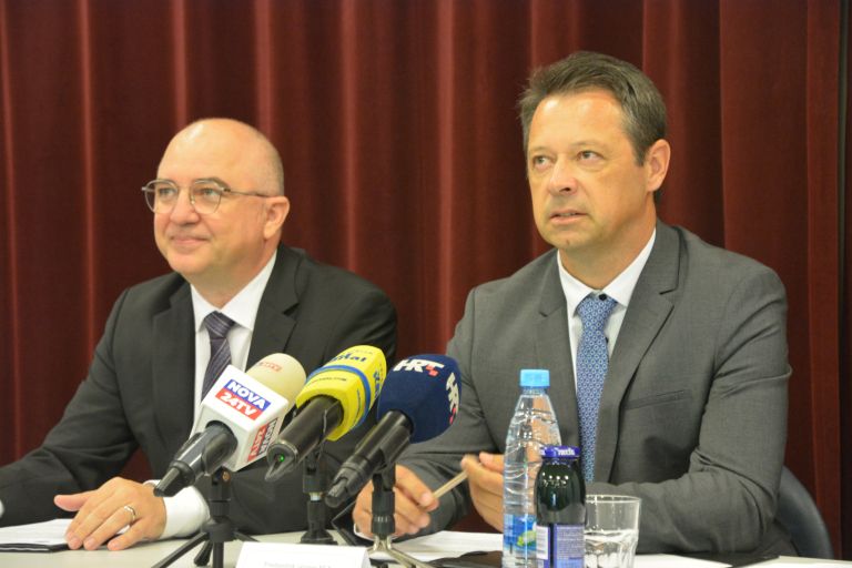 NEK pred remontom Pfeifer Medakovic.JPG