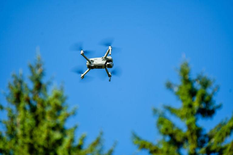 dron, brezpilotni-letalnik