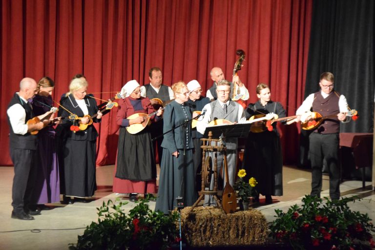 kd-peter-dajnko, tamburaška-skupina, tamburice, črešnjevci, 115-let