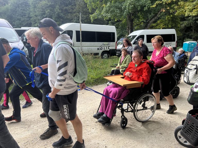 gorjanci, inkluzijski-pohod