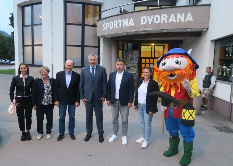 litija, odprtje