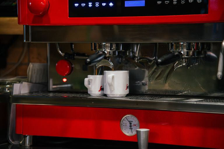 simbolična, gostinstvo, gostilna, kavni-aparat, kava, kavomat, kave