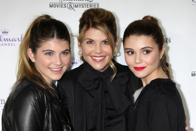 Isabella Rose, Lori Loughli, Olivia Jade.jpg