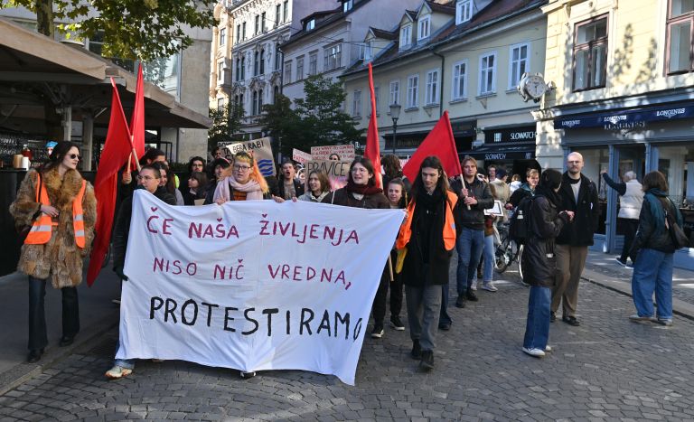 shod-zagovornikov-pravice-do-splava