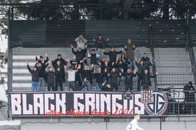 mura, bravo, gledalci, tribune