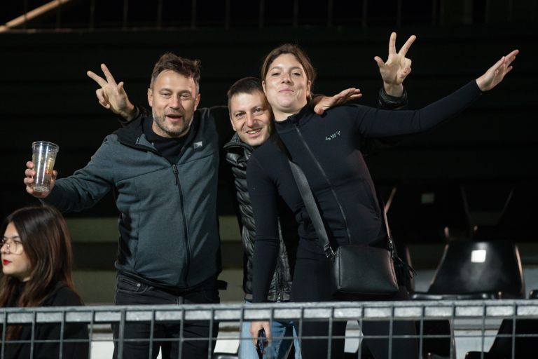 mura, bravo, gledalci, tribune