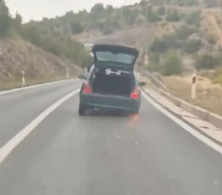 voznica, brez pnevmatik.jpg