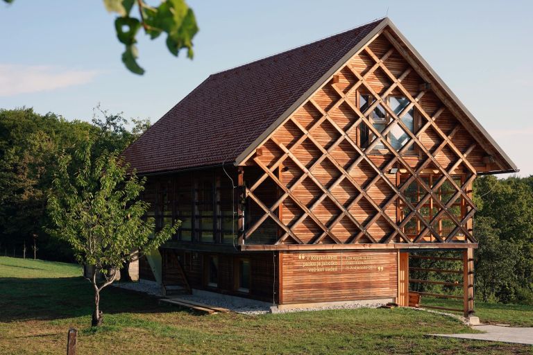 interpretacijski-center, kozjanski-park, jabolka, visokodebelni-sadovnjaki
