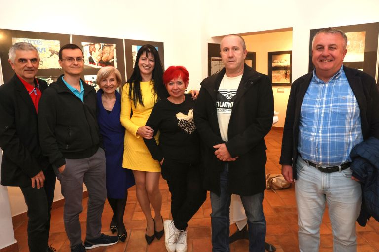foto-klub-store-steel, razstava, zelezarski-muzej, grafiti, fotografija