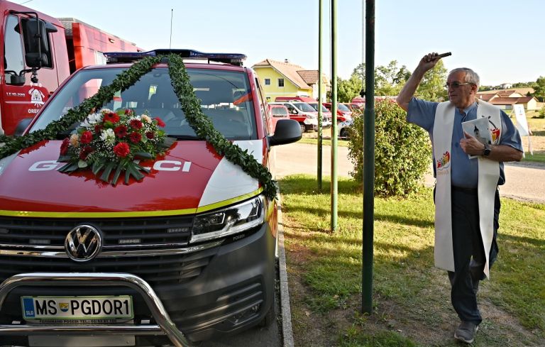 pgd-orehovci, gasilci, prevzem-vozila