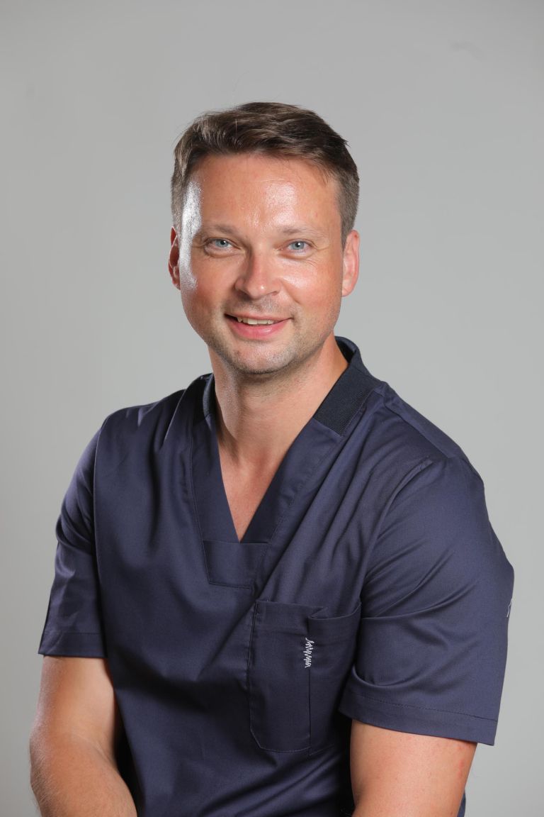 obrezovanje dr. Jeršinovič - os arhiv.jpg
