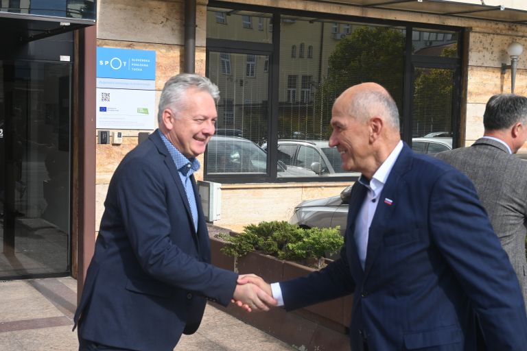 janez-jansa, sds, pomurska-gospodarska-zbornica