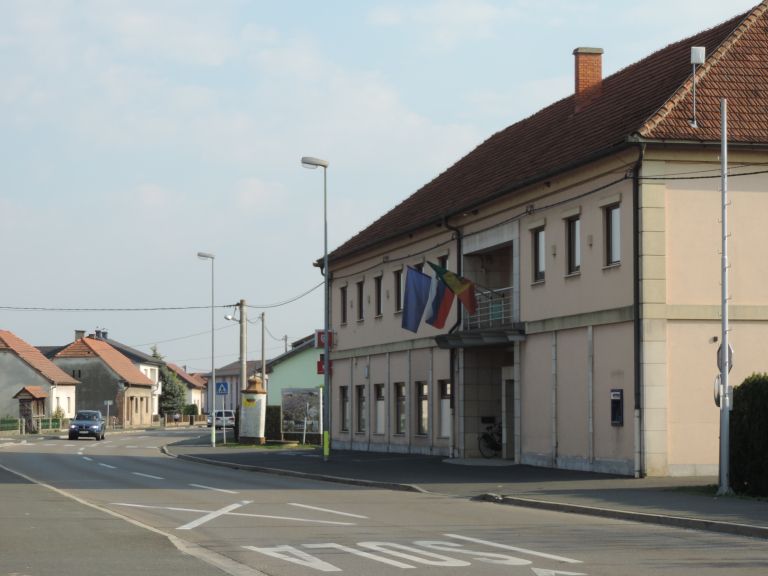 odranci, občina, občinska zgradba