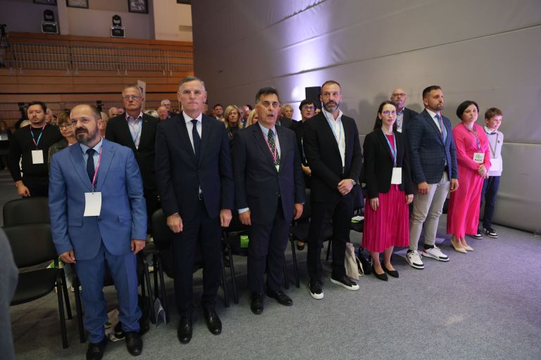 prerod, ustanovni kongres.jpg