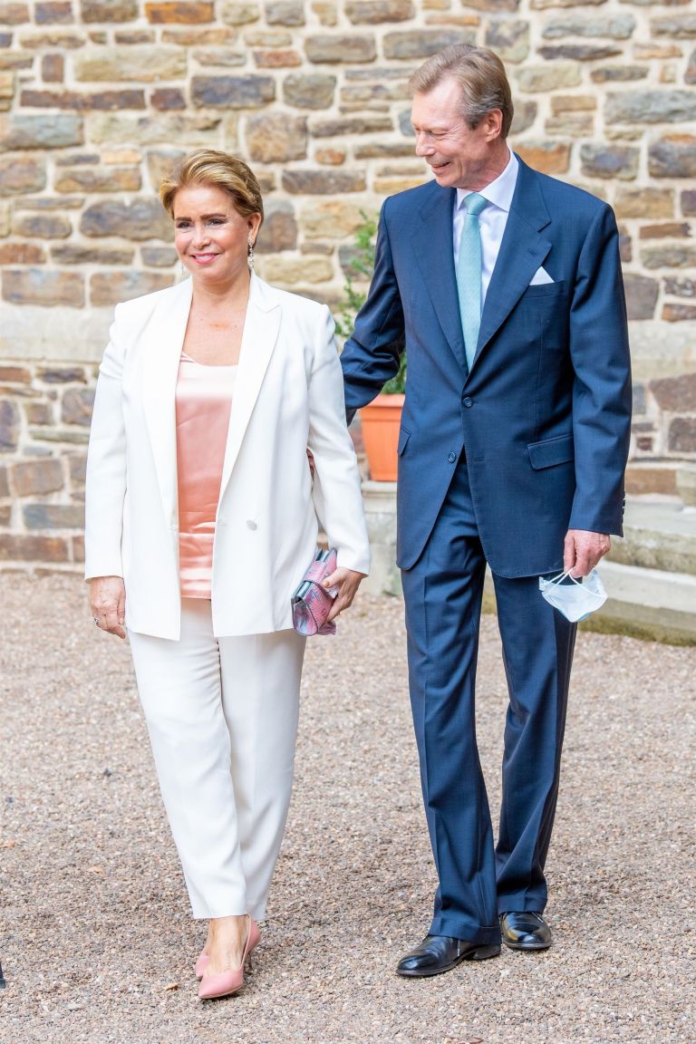 hlace - maria teresa.jpg