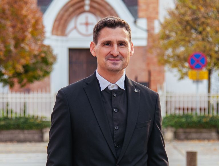 aleksander-erniša, evengeličanski-škof, evengeličanska-cerkev