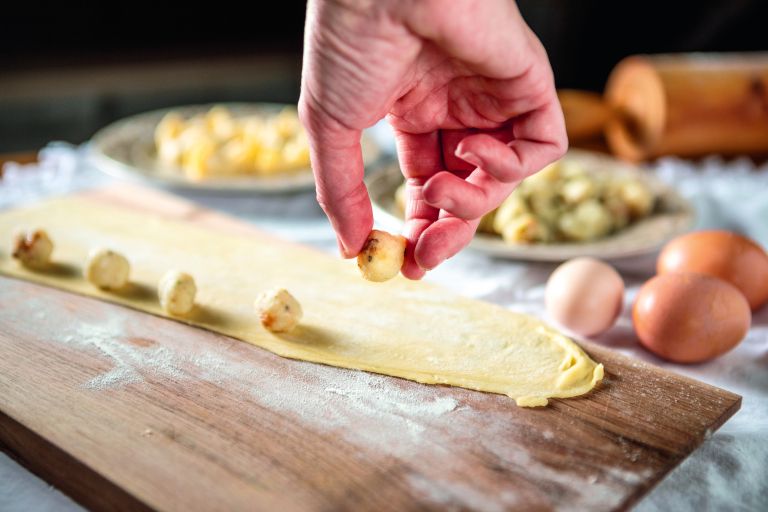 idrijski žlikrofi Idrija_Jost_Gantar (151).jpg