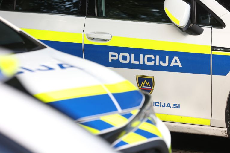 policija