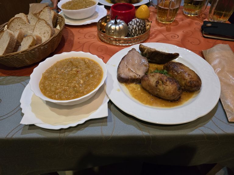 simbolična, koline, klobase, klobasa, prosene, prosena, krvavice, repa