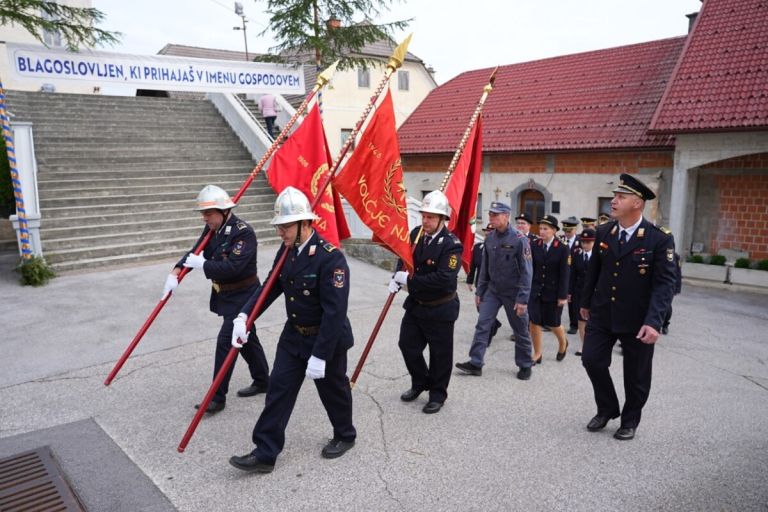 nov-zupnik, slovesna-masa, andrej-saje, joze-milcinovic