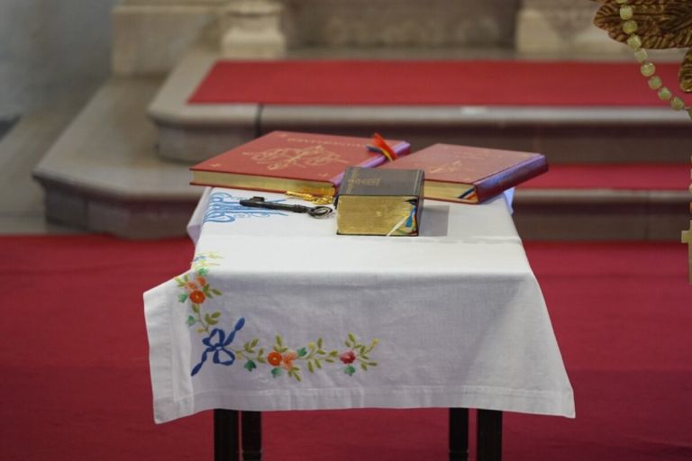 nov-zupnik, slovesna-masa, andrej-saje, joze-milcinovic