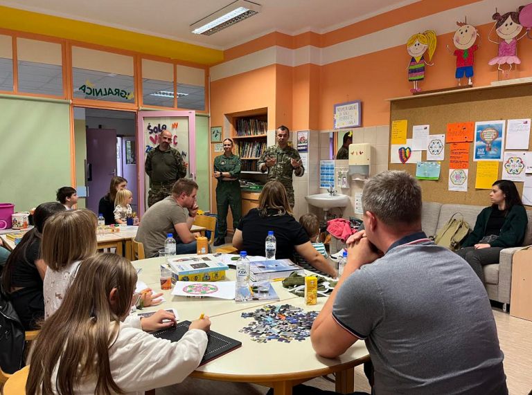 vojaki-bolnicarji, sb-novo-mesto-pediatricni-oddelek